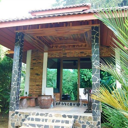 Khao Sok Riverside Cottage Khao Sok National Park Eksteriør bilde